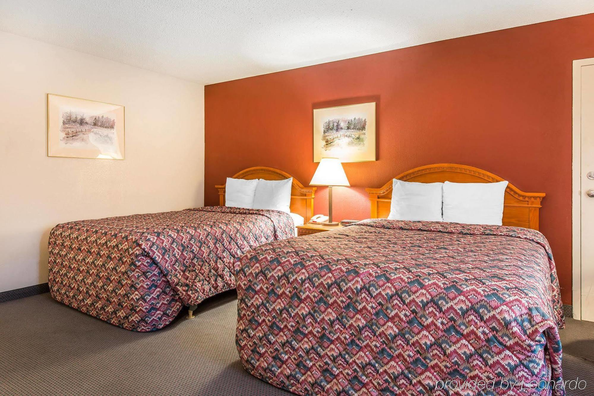Rodeway Inn Cow Palace Lamar Екстер'єр фото