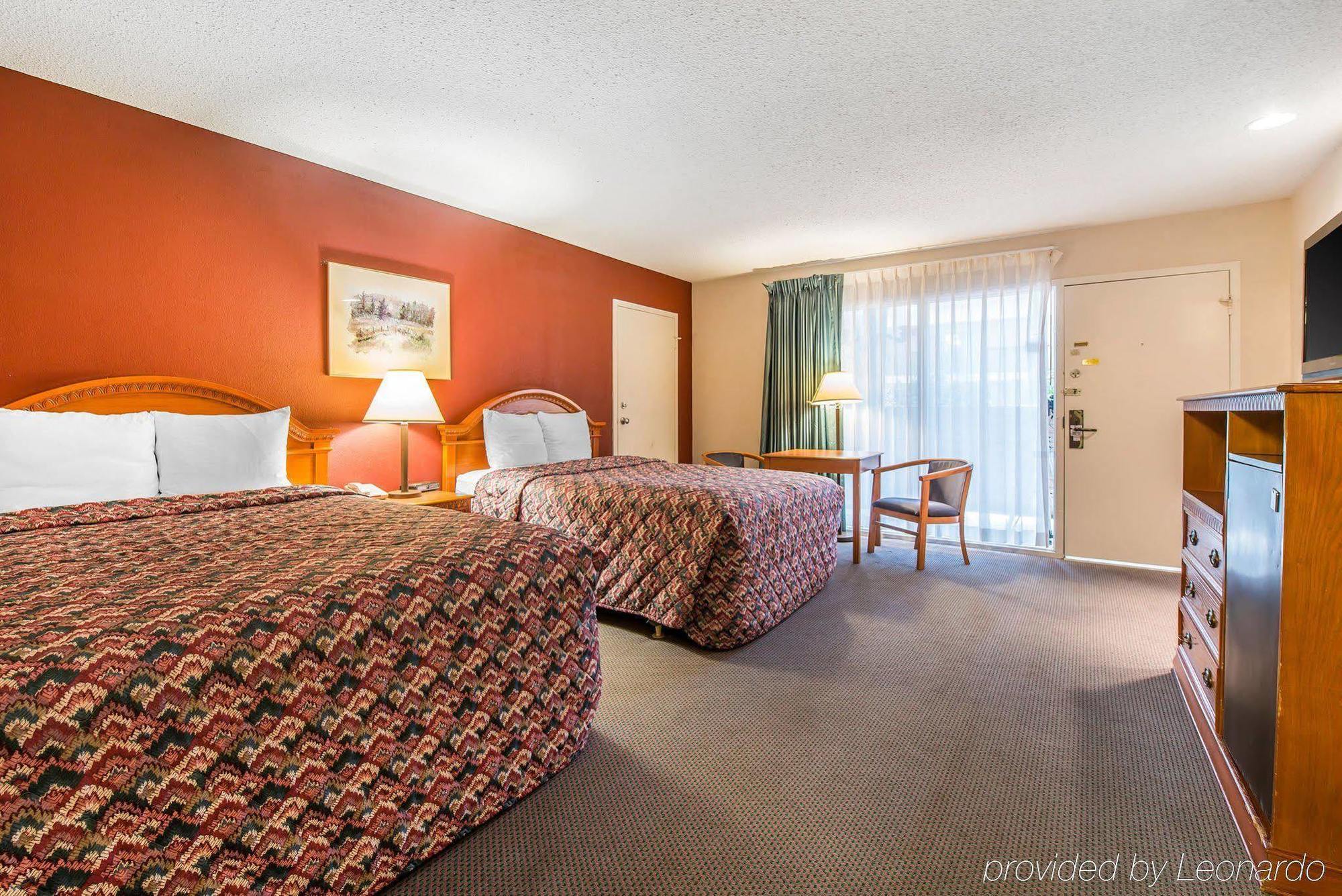 Rodeway Inn Cow Palace Lamar Екстер'єр фото