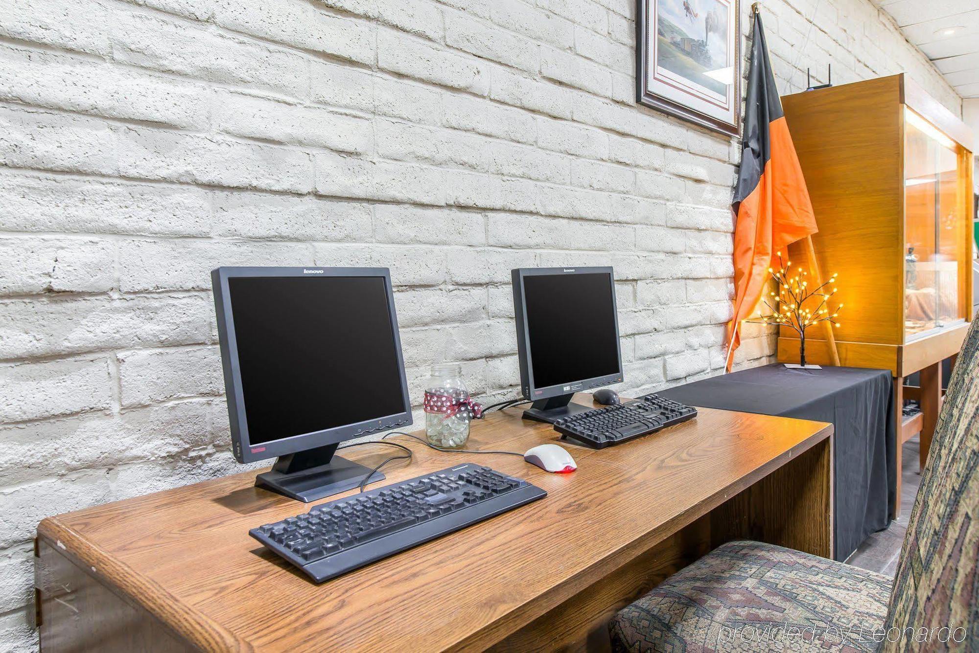 Rodeway Inn Cow Palace Lamar Екстер'єр фото
